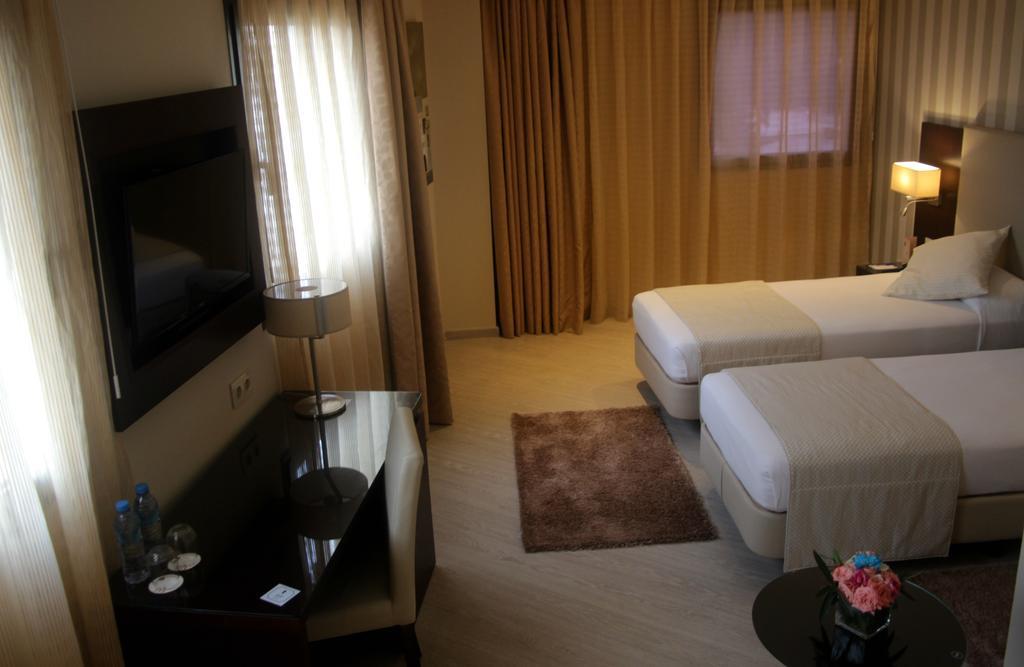 Az Hotels Zeralda Exteriör bild