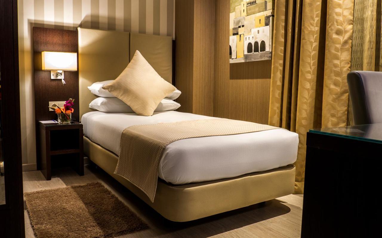 Az Hotels Zeralda Exteriör bild
