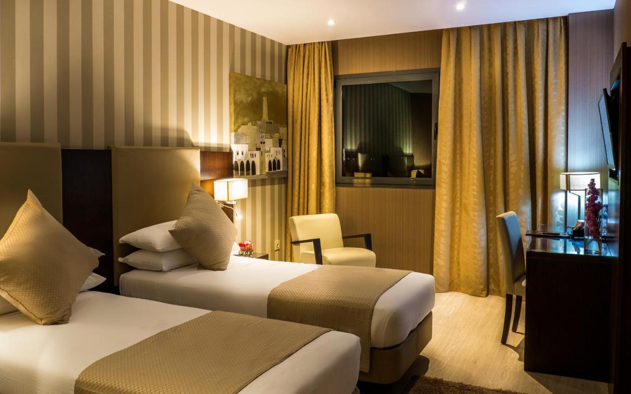 Az Hotels Zeralda Exteriör bild