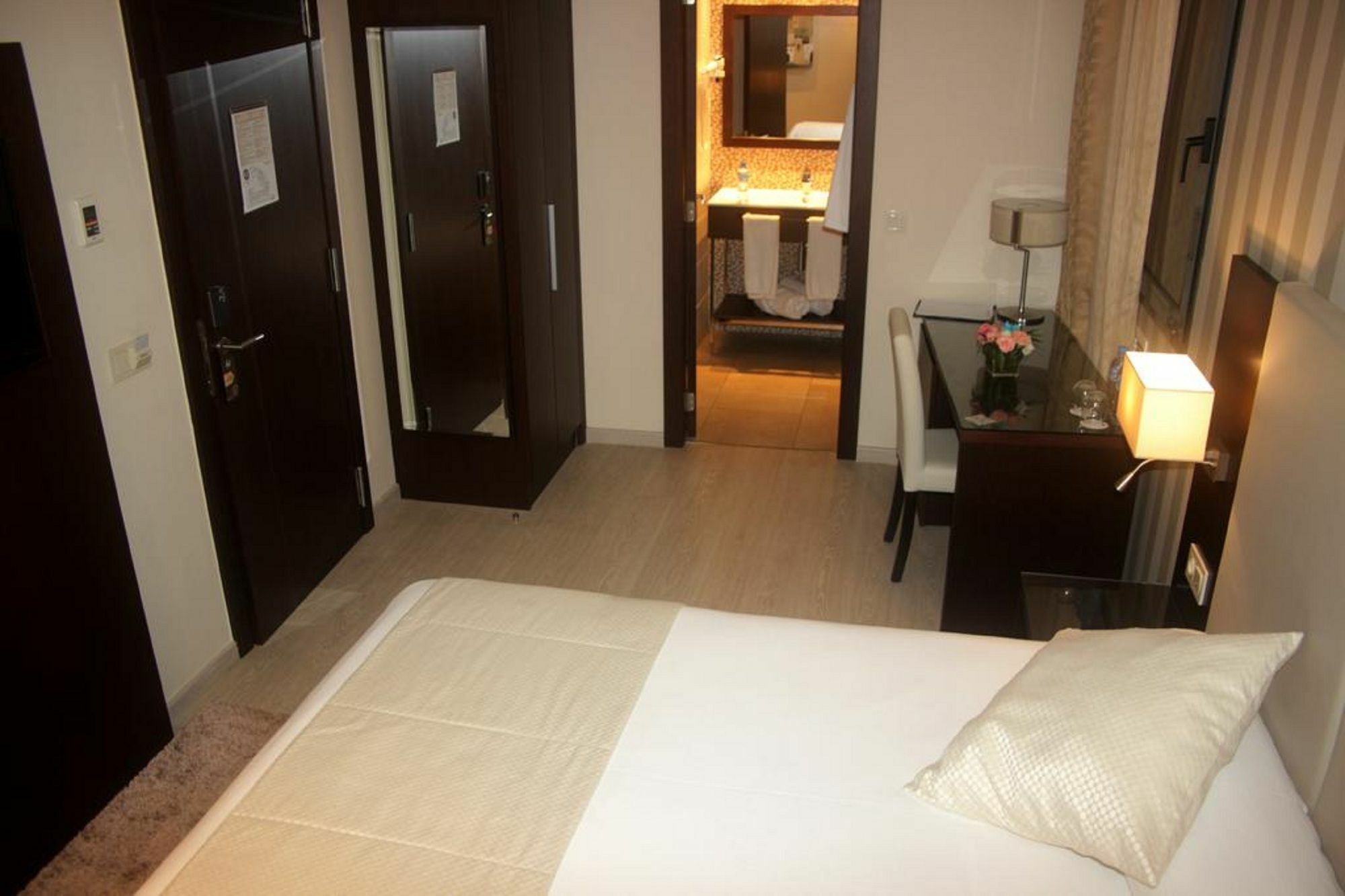 Az Hotels Zeralda Exteriör bild
